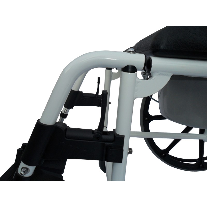 DTR 24"Duschtoilettenrollstuhl mit Toiletteneimer DTR 24"Duschtoilettenrollstuhl mit Toiletteneimer